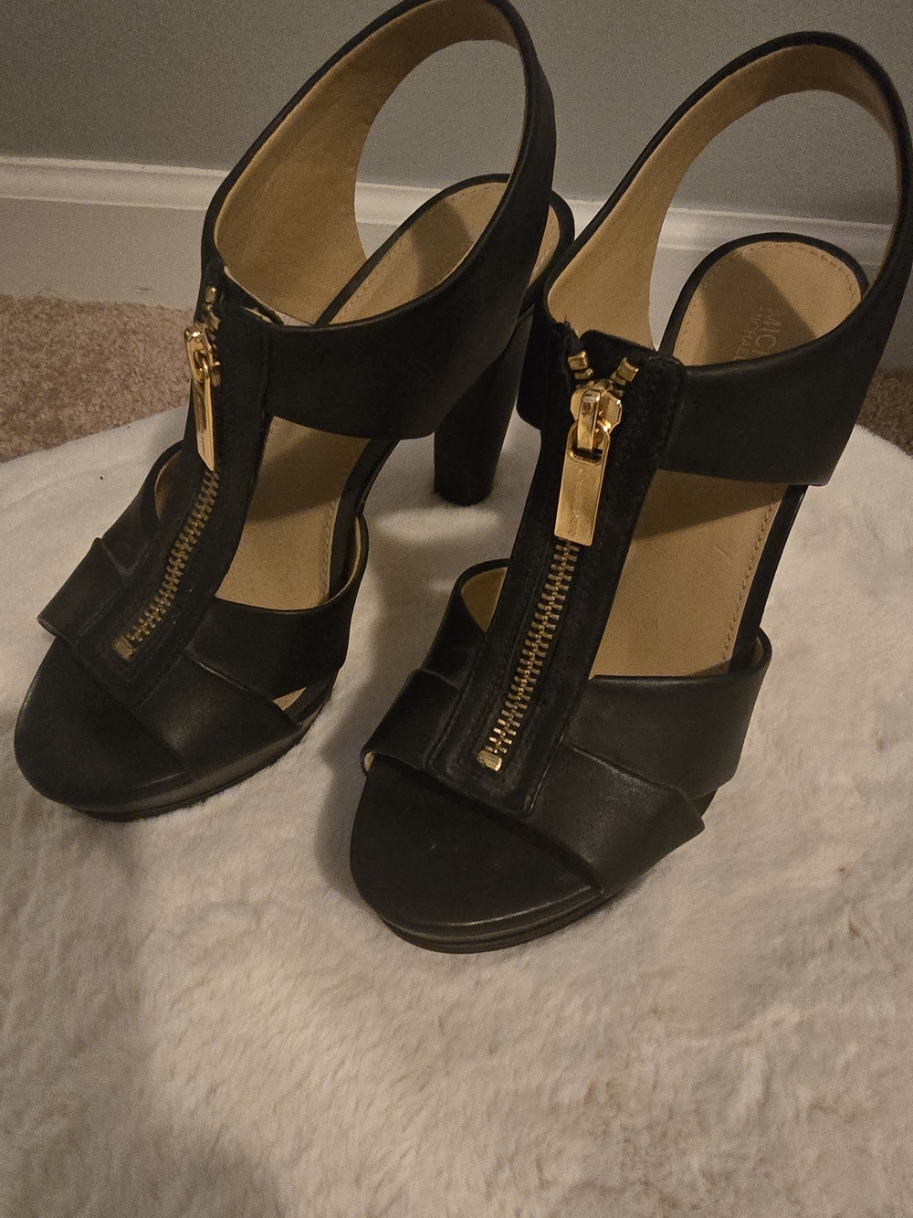 Michael Kors Berkley Black Leather T-Strap Platform Sandals - Worn Once!